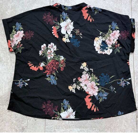 Womens Plus Size Floral Blouse with Notch Neck Cuffed Sleeve Size 3XL - Picture 3 of 13